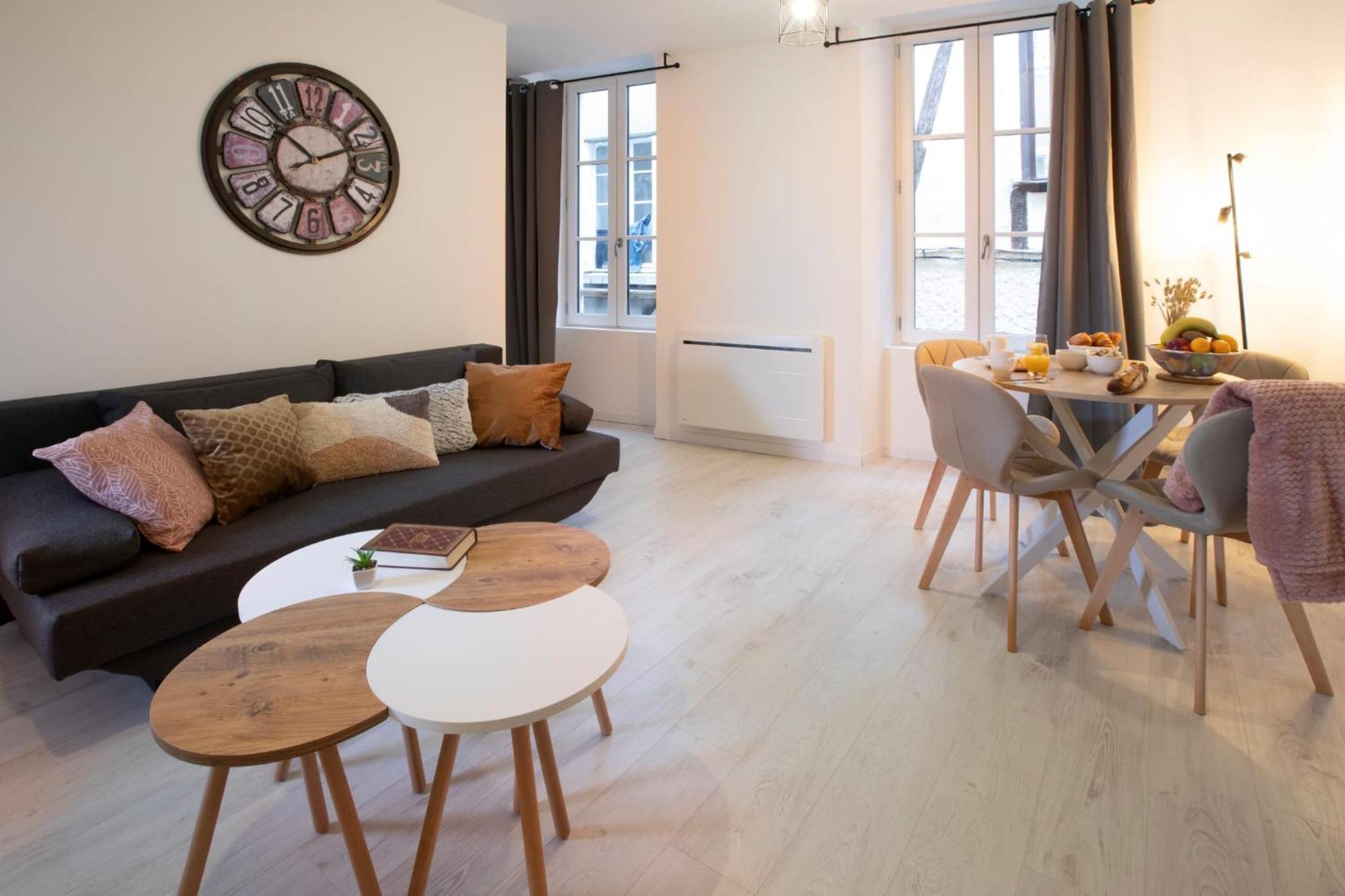 Le Nid 3 Etoiles Wifi, Netflix, Disney, Coeur De Bastide Villefranche-de-Rouergue Eksteriør bilde
