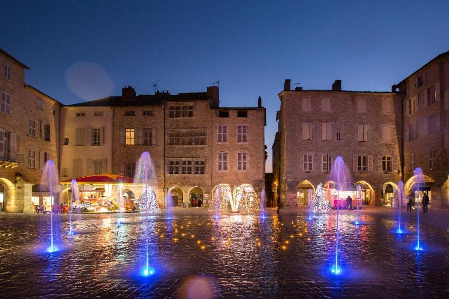 Le Nid 3 Etoiles Wifi, Netflix, Disney, Coeur De Bastide Villefranche-de-Rouergue Eksteriør bilde